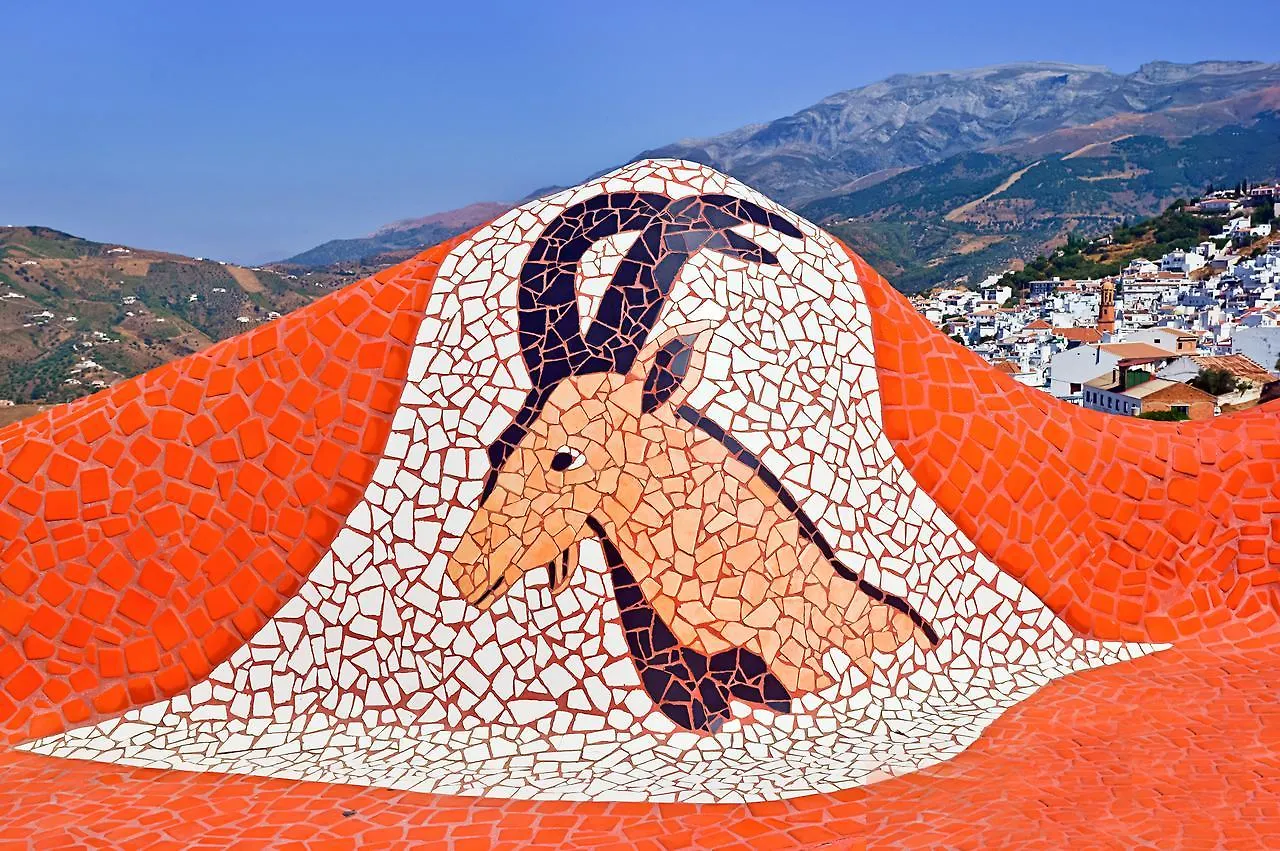 Salamandra Plaza Competa Bed & Breakfast