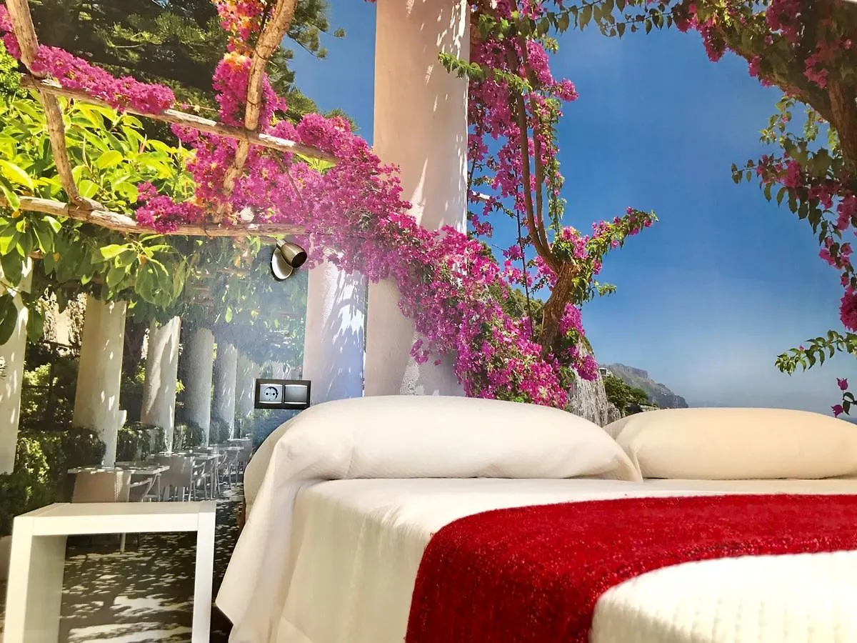Salamandra Plaza Cómpeta Bed & Breakfast